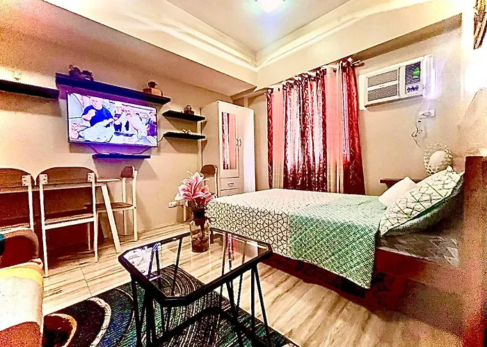 Across Sm Sunvida Tower Unit Bed & Breakfast 3*