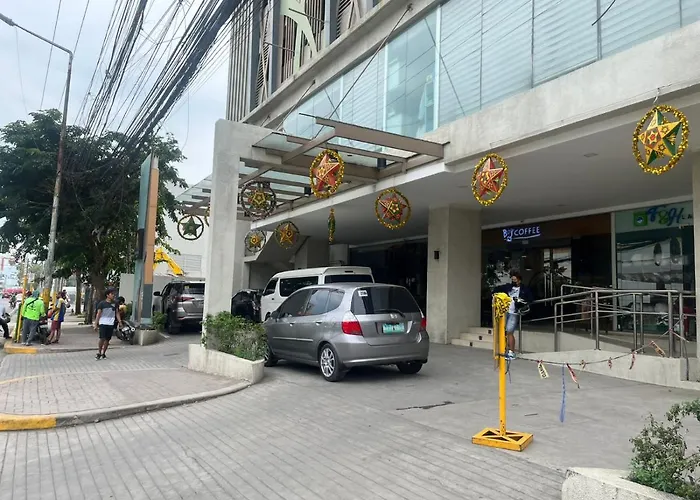 Bed & Breakfast Across Sm Sunvida Tower Unit 3*