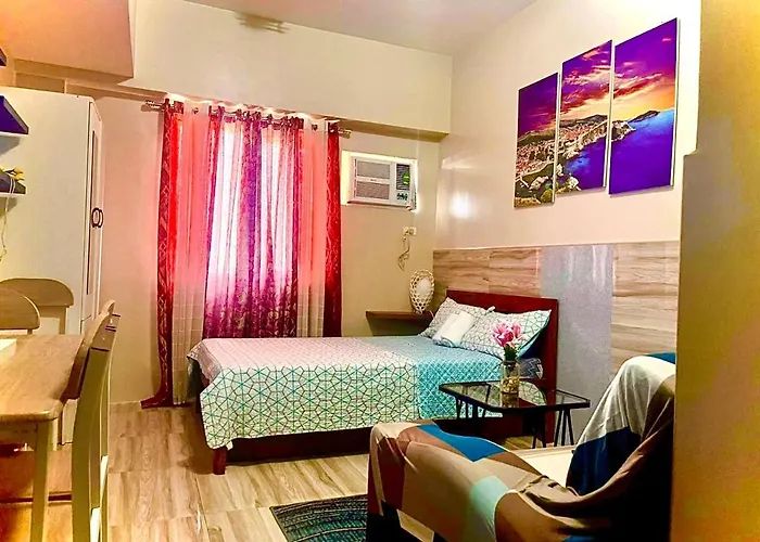 Across Sm Sunvida Tower Unit Bed & Breakfast 3*